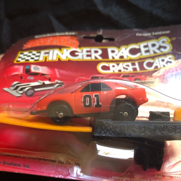 Knickerbocker Dukes of Hazzard Finger Racers Crash Cars Dodge Charger New in Box - Picture 9 of 14